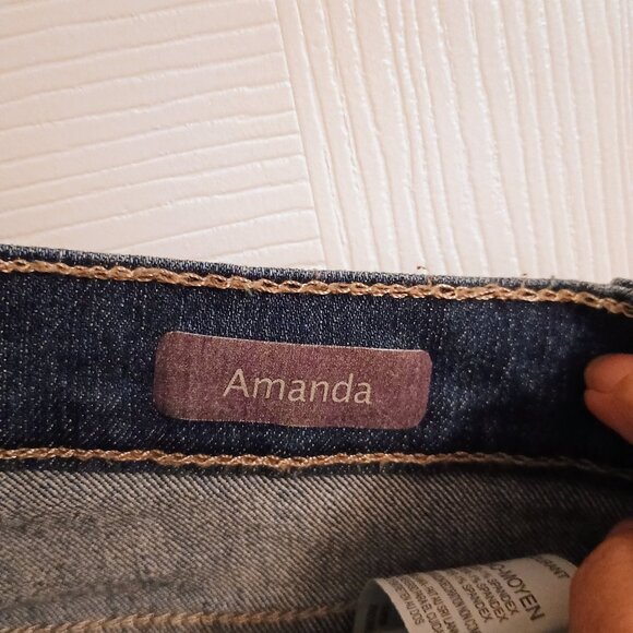 Gloria Vanderbilt Amanda Jeans, Womens, 10, Hi-Rise, Straight Leg, Gently Used - Picture 6 of 6